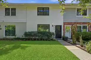 711 Center St, Mount Pleasant, SC 29464 - Photo 1