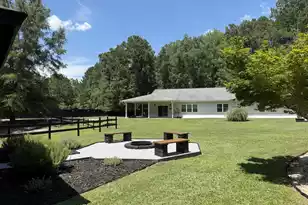 1090 Winding Pond Rd, Manning, SC 29102 - Photo 2
