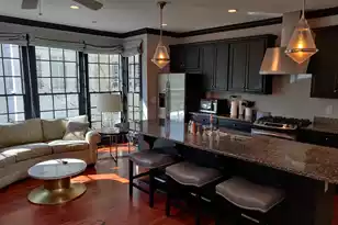 4 Marion St, Charleston, SC 29403 - Photo 10