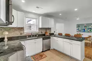 681 Port Cir, Charleston, SC 29412 - Photo 10