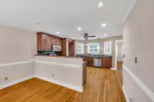 21 Aiken St, Charleston, SC 29403 - Photo 8