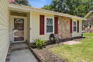 106 Cambell Ct, Summerville, SC 29486 - Photo 4