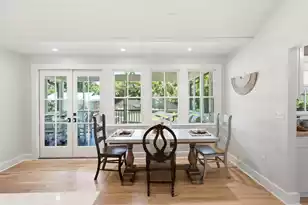 929 Trowman Ln, Mount Pleasant, SC 29464 - Photo 16