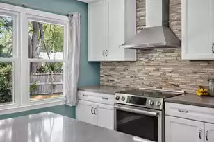 1736 Sulgrave Rd, Charleston, SC 29414 - Photo 10