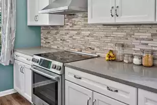 1736 Sulgrave Rd, Charleston, SC 29414 - Photo 14