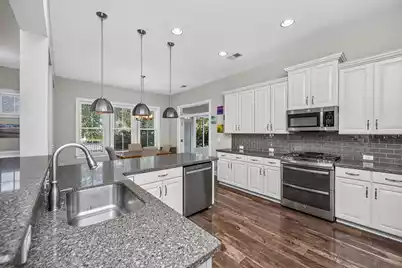 1466 Hollenberg Lane, Mount Pleasant, SC 29466 - Photo 16