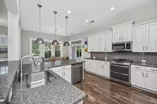 1466 Hollenberg Ln, Mount Pleasant, SC 29466 - Photo 16