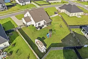 105 Edisto Xing Ct, Ridgeville, SC 29472 - Photo 6