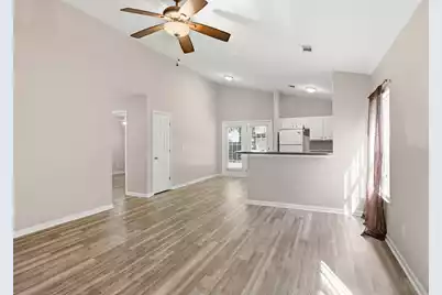 8765 Mahi Mahi Way, North Charleston, SC 29406 - Photo 4