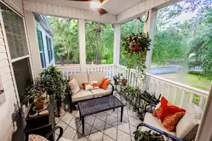 147 Golfview Ln, Summerville, SC 29485 - Photo 2
