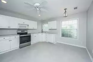 1083 Wayfarer Ln, Charleston, SC 29412 - Photo 8