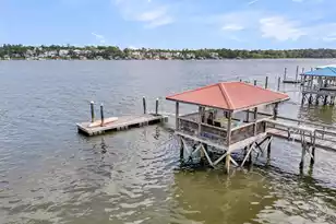 1716 Bowline Dr, Mount Pleasant, SC 29466 - Photo 104