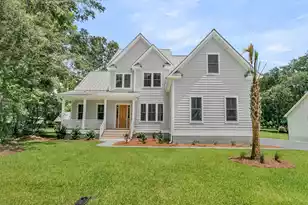 1436 Kinglet St, Mount Pleasant, SC 29464 - Photo 2