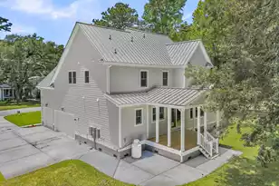 1436 Kinglet St, Mount Pleasant, SC 29464 - Photo 8
