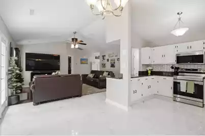 300 Spring Hill Lane, Mount Pleasant, SC 29464 - Photo 10