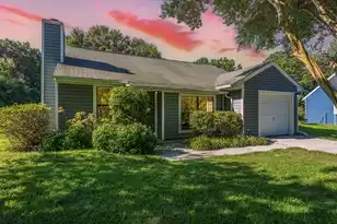 995 Oakcrest Dr, Charleston, SC 29412 - Photo 4