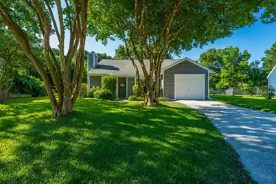 995 Oakcrest Drive, Charleston, SC 29412 - Photo 1