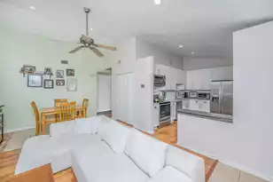995 Oakcrest Dr, Charleston, SC 29412 - Photo 8