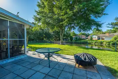 995 Oakcrest Drive, Charleston, SC 29412 - Photo 30