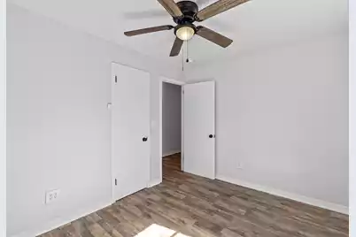 2401 Falcon Road, North Charleston, SC 29406 - Photo 14