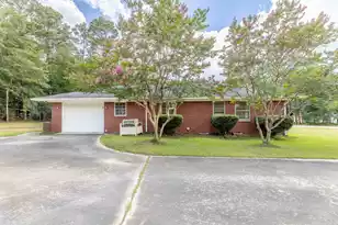 2069 Hydrick Ave, Orangeburg, SC 29118 - Photo 2