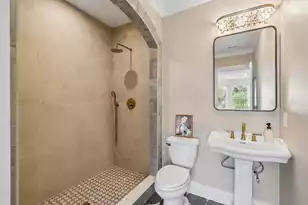175 1/2 Wentworth St, Charleston, SC 29401 - Photo 58