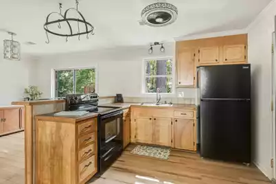 124 White Boulevard, Summerville, SC 29483 - Photo 6