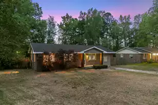221 Forest Cir, Summerville, SC 29483 - Photo 34