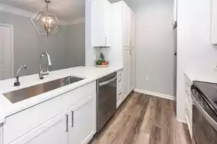 1300 Park West Blvd, Mount Pleasant, SC 29466 - Photo 8