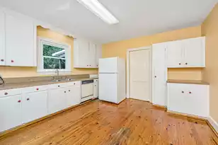 279 Hawthorne St, Mount Pleasant, SC 29464 - Photo 8