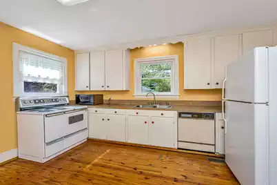 279 Hawthorne Street, Mount Pleasant, SC 29464 - Photo 6