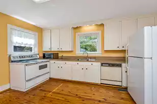 279 Hawthorne St, Mount Pleasant, SC 29464 - Photo 6