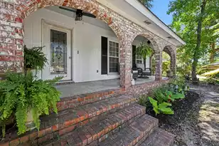 649 Pelzer Dr, Mount Pleasant, SC 29464 - Photo 4