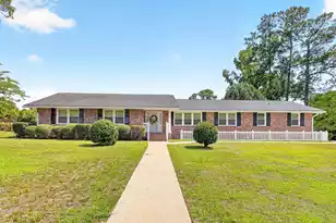1793 Forest Dr, Orangeburg, SC 29118 - Photo 2