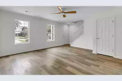 3292 Queensgate Way, Mount Pleasant, SC 29466 - Photo 8
