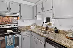 7921 Cricket Ct, North Charleston, SC 29418 - Photo 18