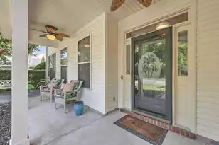 180 Historic Dr, Mount Pleasant, SC 29464 - Photo 2
