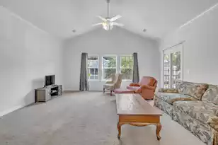 305 Pickering Ln, Charleston, SC 29414 - Photo 8
