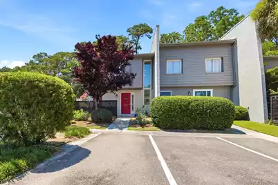 1001 Ventura Place, Mount Pleasant, SC 29464 - Photo 1
