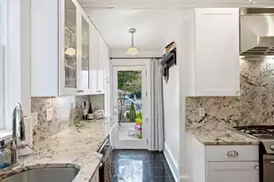 26 Limehouse St, Charleston, SC 29401 - Photo 14
