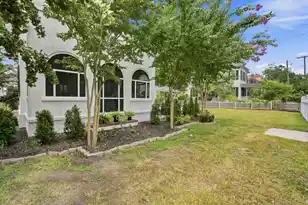 26 Limehouse St, Charleston, SC 29401 - Photo 46