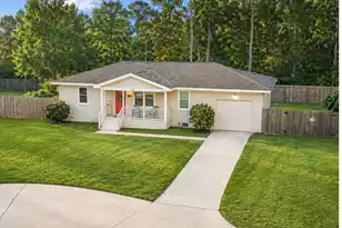 134 Wells Cir, Saint Stephen, SC 29479 - Photo 2