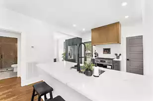 1135 King St, Charleston, SC 29403 - Photo 16