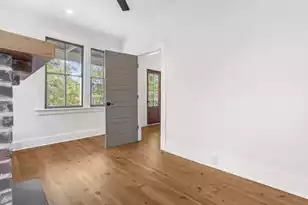 1135 King St, Charleston, SC 29403 - Photo 32