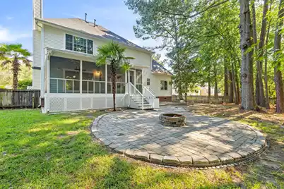 2813 Bottlebrush Court, Mount Pleasant, SC 29466 - Photo 8