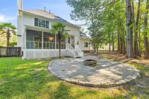 2813 Bottlebrush Ct, Mount Pleasant, SC 29466 - Photo 8