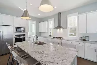 1645 Banning Street, Mount Pleasant, SC 29466 - Photo 16