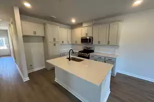 1060 Dusk Dr, Summerville, SC 29486 - Photo 2