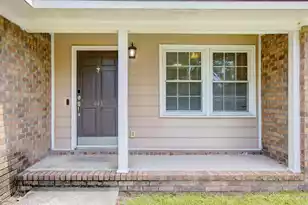 443 Robin Dr, Goose Creek, SC 29445 - Photo 2