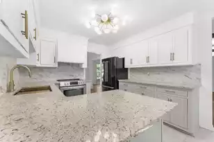 203 Stratford Dr, Summerville, SC 29485 - Photo 10